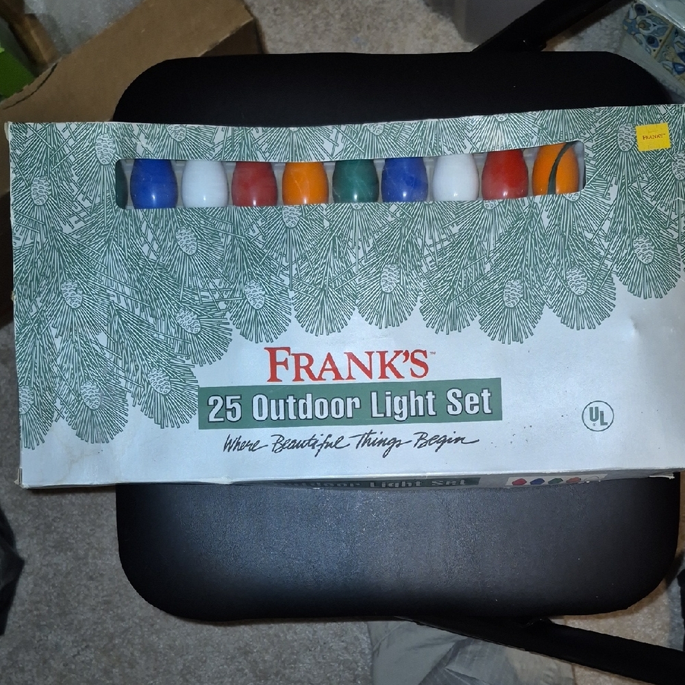 25 Large Bulb Outdoor Light Set